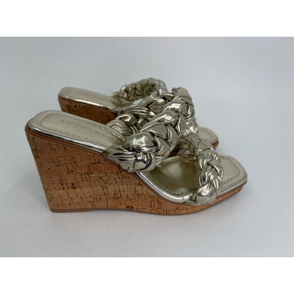 BCBGeneration Ulana Wedge Sandal Gold Chunky Braid Cork 8M NWOB - Picture 3 of 7